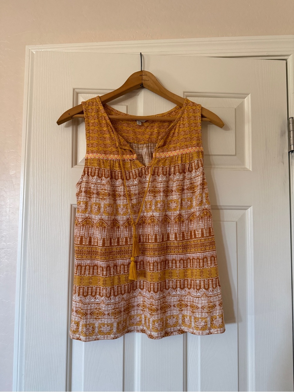 Size XS Lucky Brand Yellow & White Printed Tassel Tank